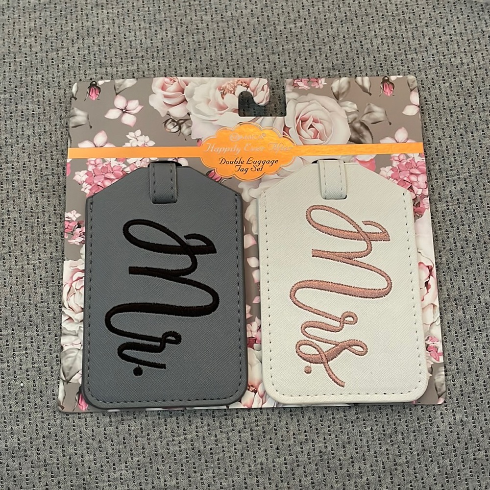 Mr & Mrs Luggage tags